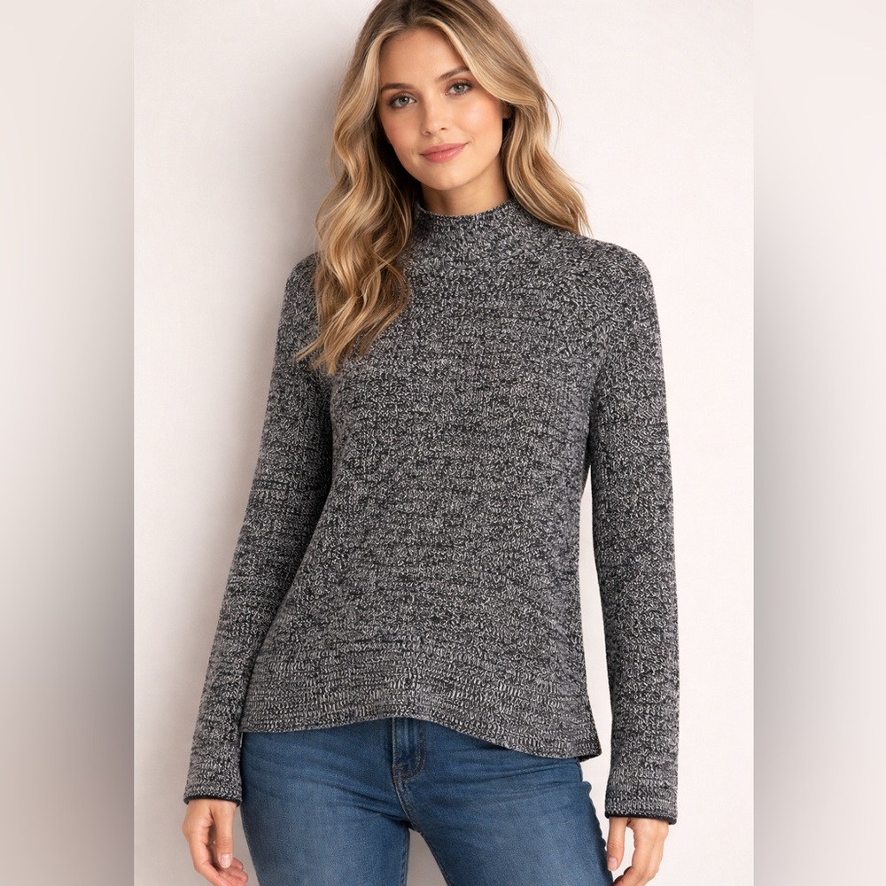 GAP Charcoal and White Turtleneck Sweater